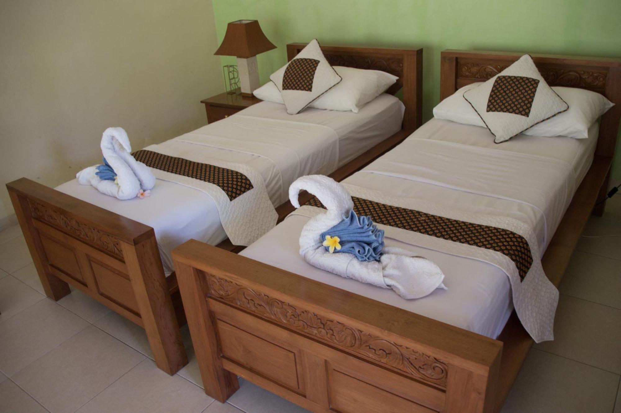 Guesthouse Rumah Senang Kalibaru Eksteriør billede