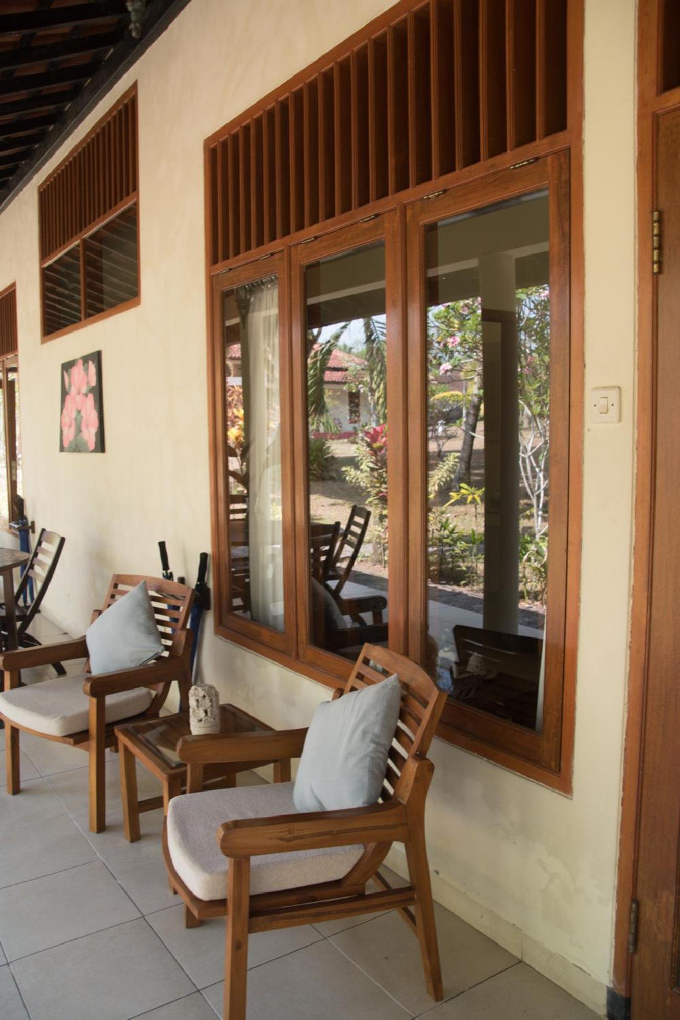 Guesthouse Rumah Senang Kalibaru Eksteriør billede