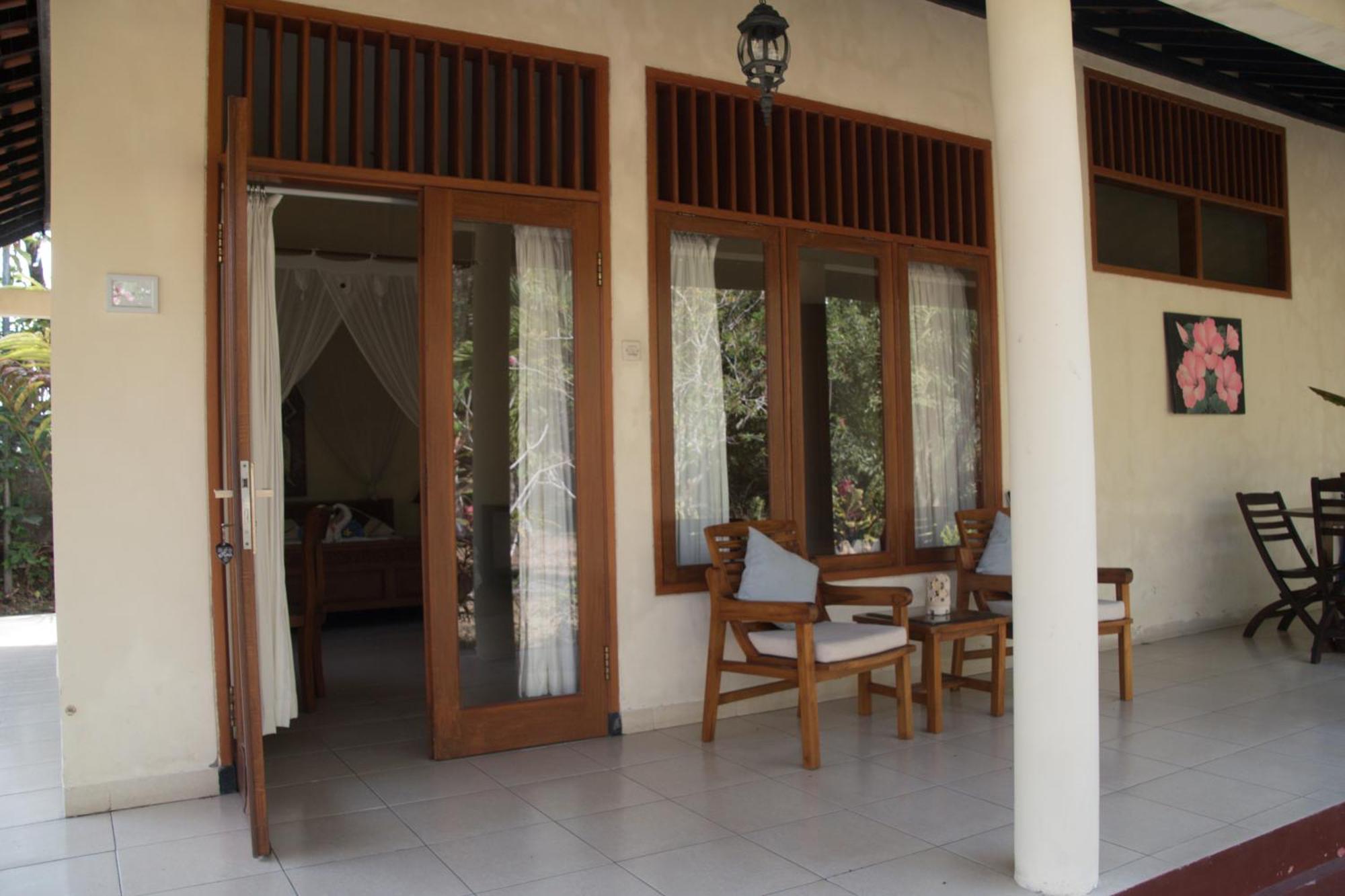 Guesthouse Rumah Senang Kalibaru Eksteriør billede