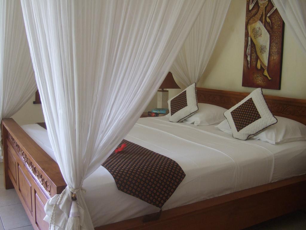 Guesthouse Rumah Senang Kalibaru Eksteriør billede